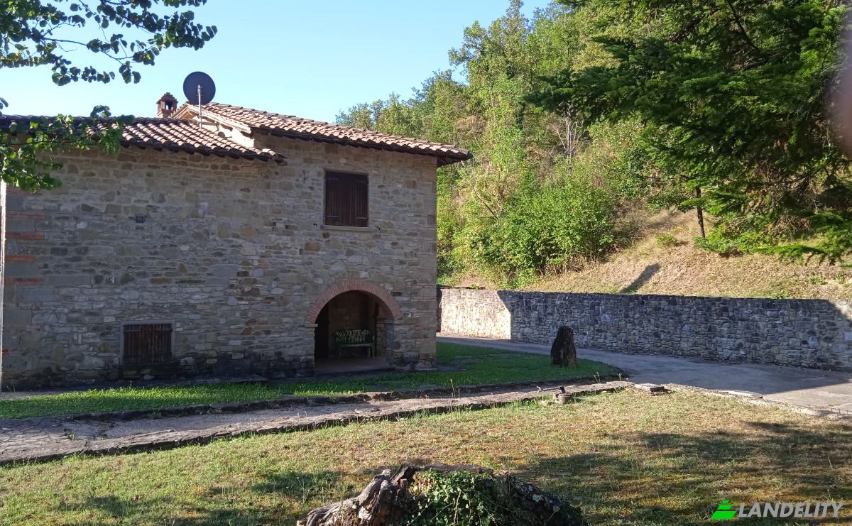 Single Family Home for Sale Localita Casa Piscini, 52010 Subbiano AR, Subbiano, Province of Arezzo, Tuscany, Italy. Photo 7