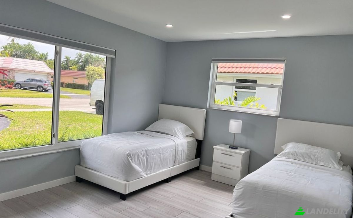 Single Family Home for Sale Taylor St, Hollywood, Broward County, Florida, United States, FL 33020, USA. Photo 10