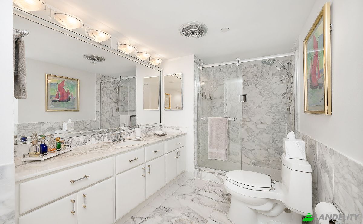 Apartment for Sale Collins Ave, Miami Beach, Miami-Dade County, Florida, United States, FL 33139, USA. Photo 14