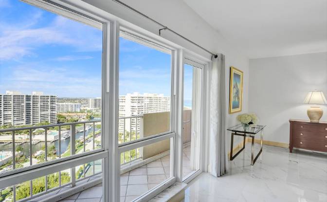 Apartment for Sale Collins Ave, Miami Beach. Photo#10
