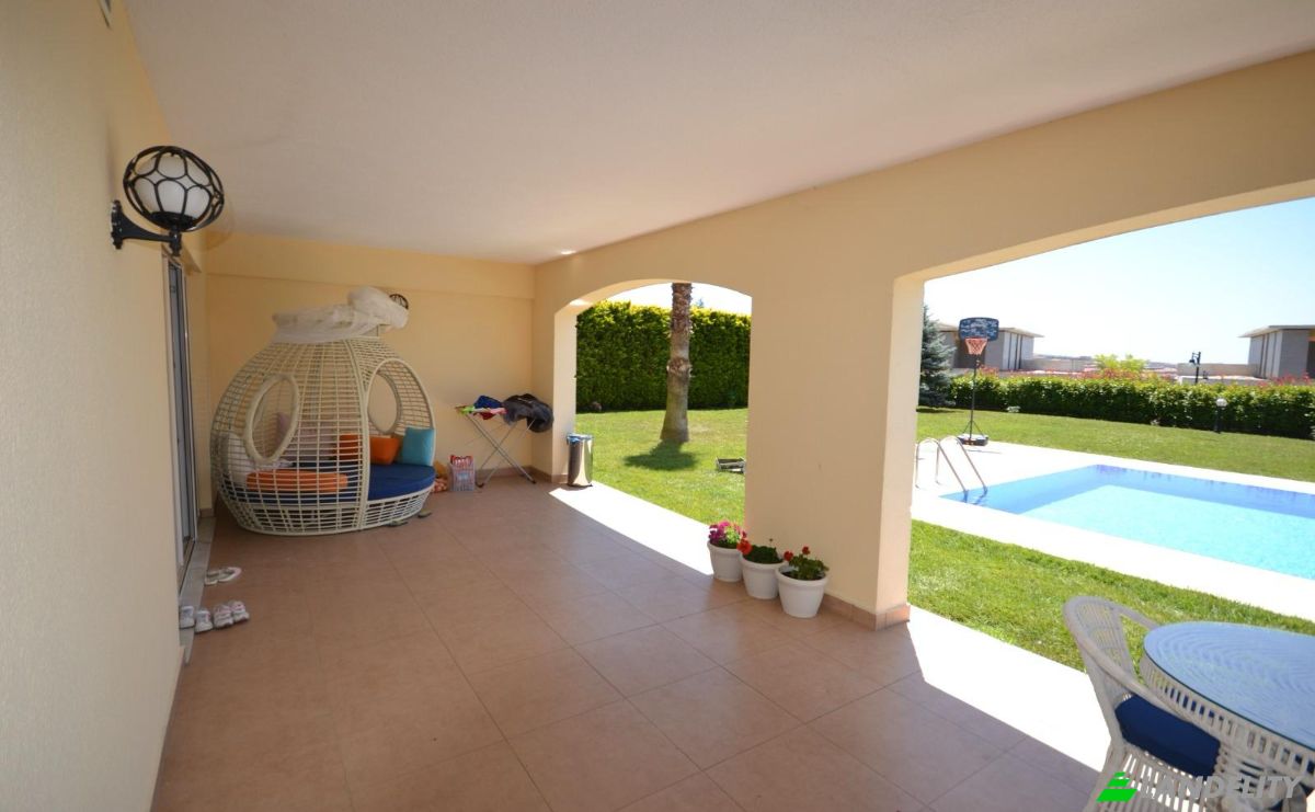 Single Family Home for Sale Karaagac, Isimsiz Yol, 34500 Buyukcekmece Istanbul, Alkent, Buyukcekmece, Istanbul, Turkiye. Photo 4