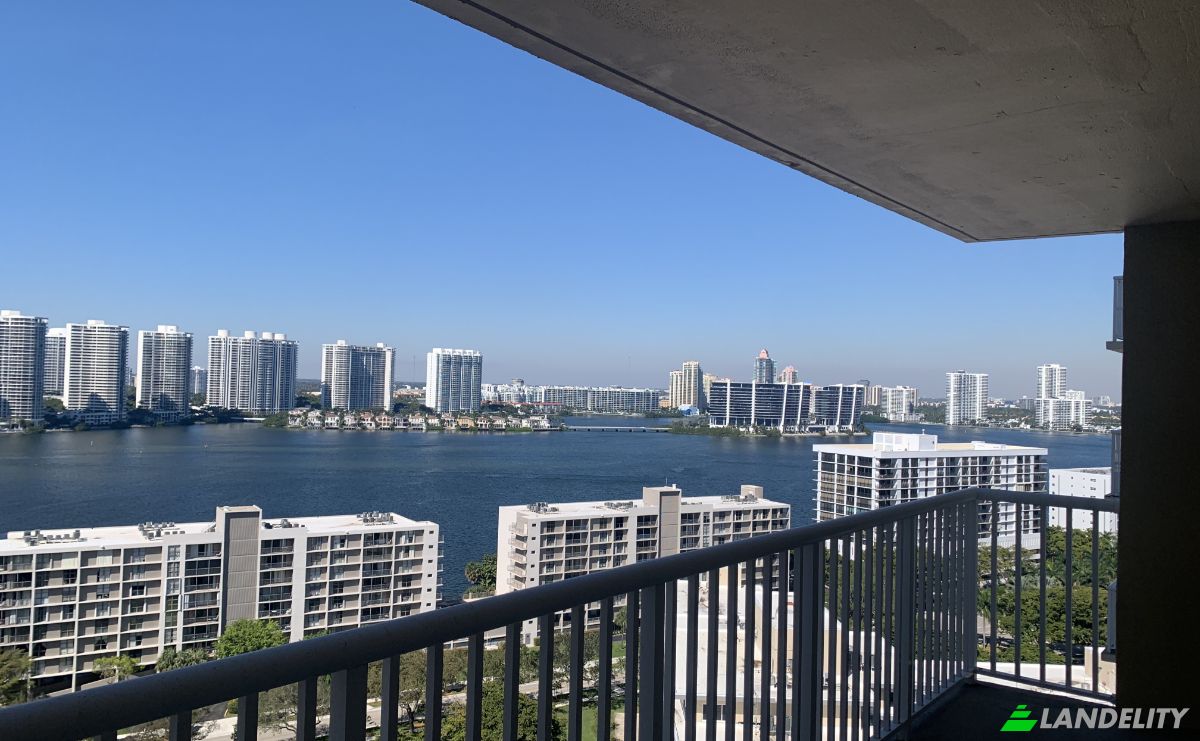 Apartment for Sale Sunny Isles Beach, Miami-Dade County, Florida, United States, FL 33160, USA. Photo 1