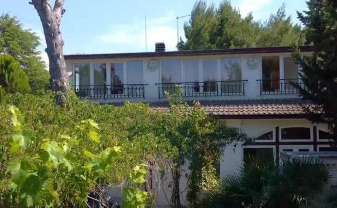 Single Family Home for Sale Lagogemolo Park. Photo#2