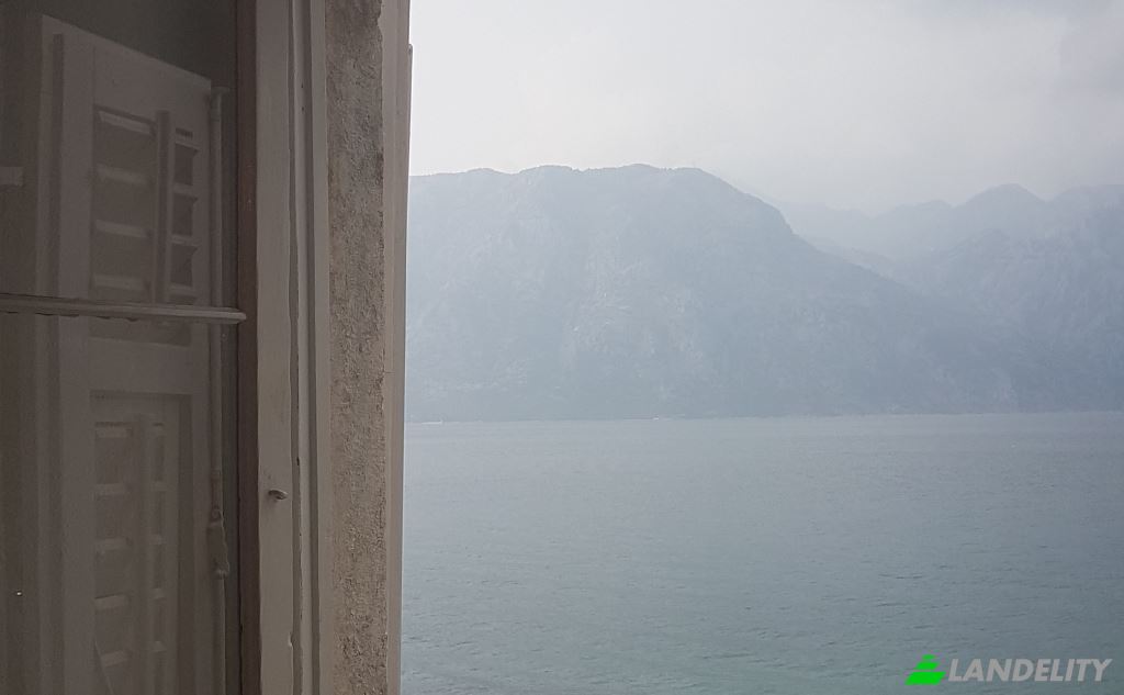 Casa de una sola familia en venta Jadranska magistrala, Prcanj, Kotor Municipality, Montenegro. Foto 3