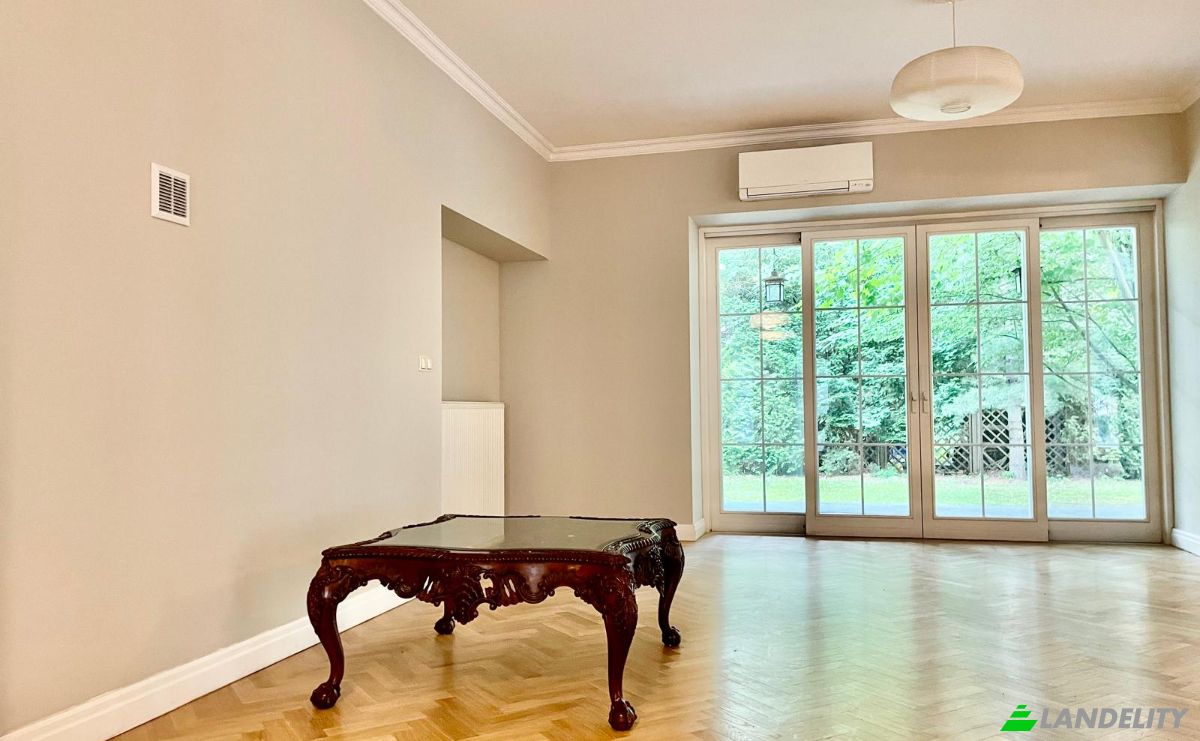Villa for Sale Wielicka 52, 02-657 Warszawa, Warsaw, Masovian Voivodeship, Poland. Photo 19