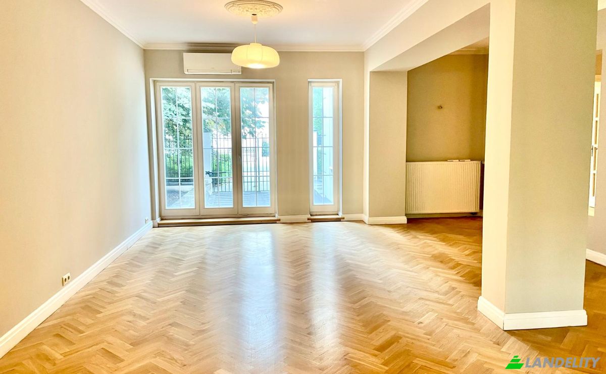 Villa for Sale Wielicka 52, 02-657 Warszawa, Warsaw, Masovian Voivodeship, Poland. Photo 4