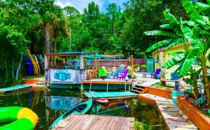 Single Family Home for Sale - Weeki Wachee Gardens, United States