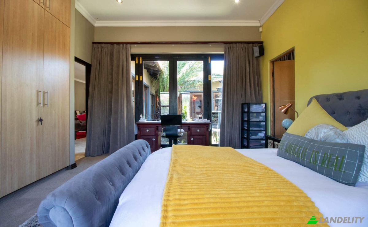 Casa de una sola familia en venta Champagne Cl, Kuils River, Cape Town, City of Cape Town Metropolitan Municipality, Western Cape, South Africa. Foto 12