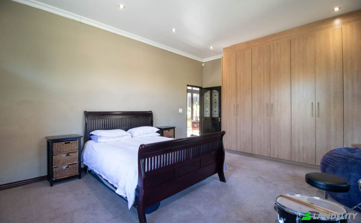 Casa de una sola familia en venta Champagne Cl, Kuils River, Cape Town, City of Cape Town Metropolitan Municipality, Western Cape, South Africa. Foto 16