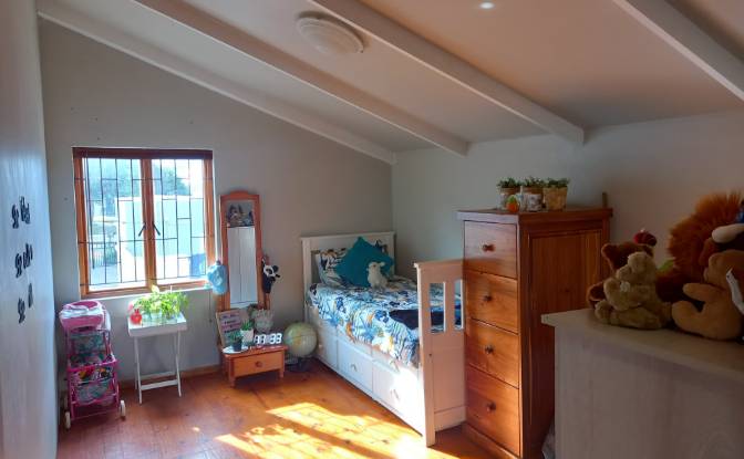 Single Family Home for Sale White St, Robertson. Photo#11 Single Family Home for Sale White St, Robertson. Photo#11