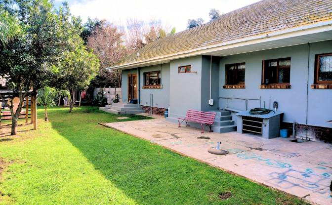 Single Family Home for Sale White St, Robertson. Photo#7 Single Family Home for Sale White St, Robertson. Photo#7