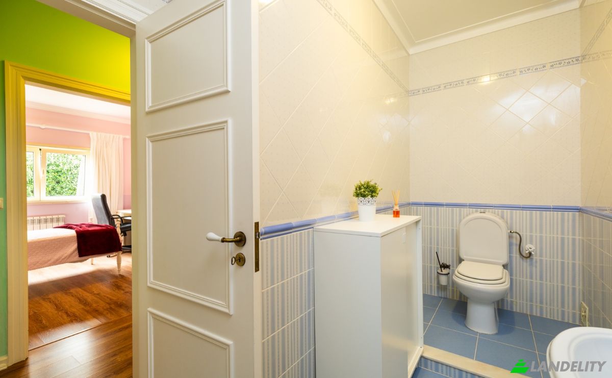 Single Family Home for Sale R da Arrufeira 8, 2440 Batalha, Batalha, Leiria District, Portugal. Photo 2