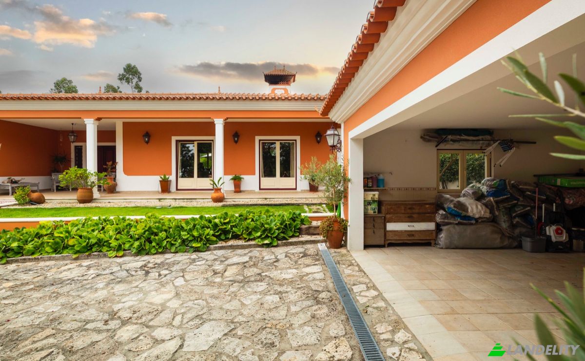 Single Family Home for Sale R da Arrufeira 8, 2440 Batalha, Batalha, Leiria District, Portugal. Photo 13