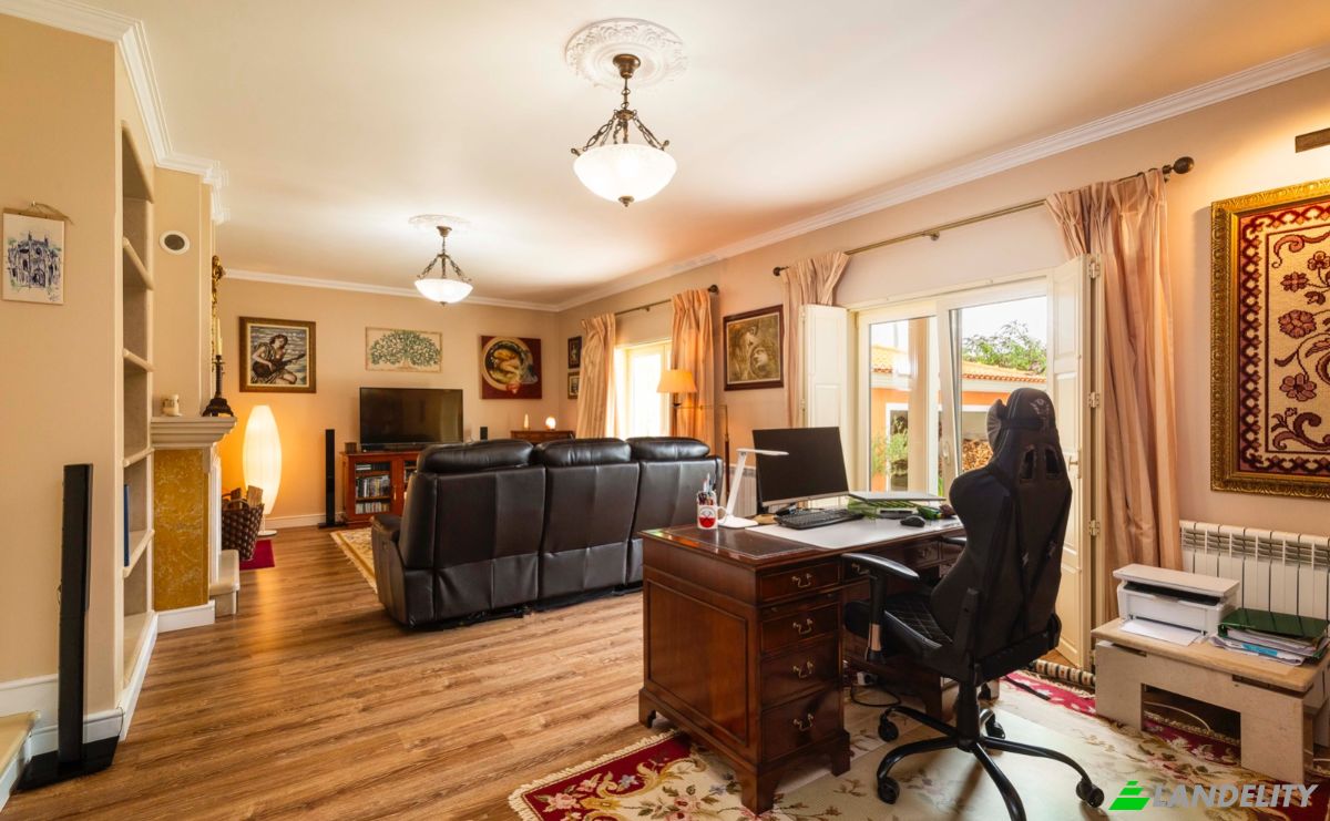 Single Family Home for Sale R da Arrufeira 8, 2440 Batalha, Batalha, Leiria District, Portugal. Photo 6