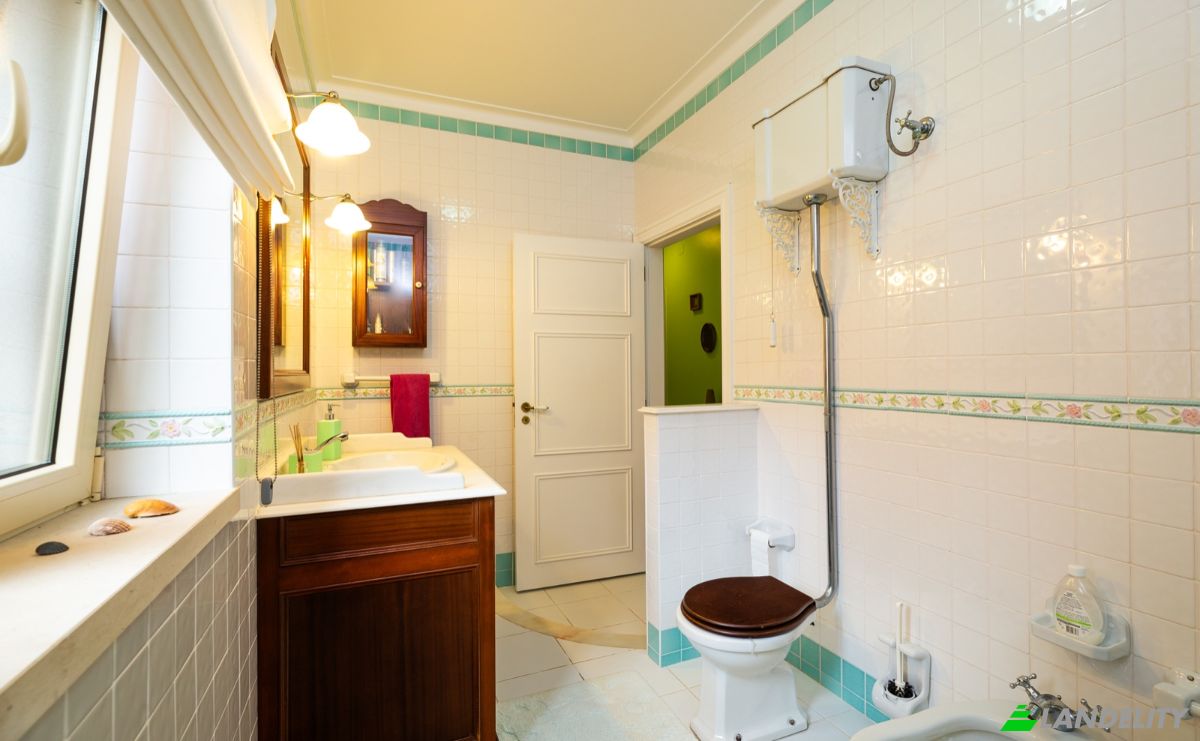 Single Family Home for Sale R da Arrufeira 8, 2440 Batalha, Batalha, Leiria District, Portugal. Photo 9