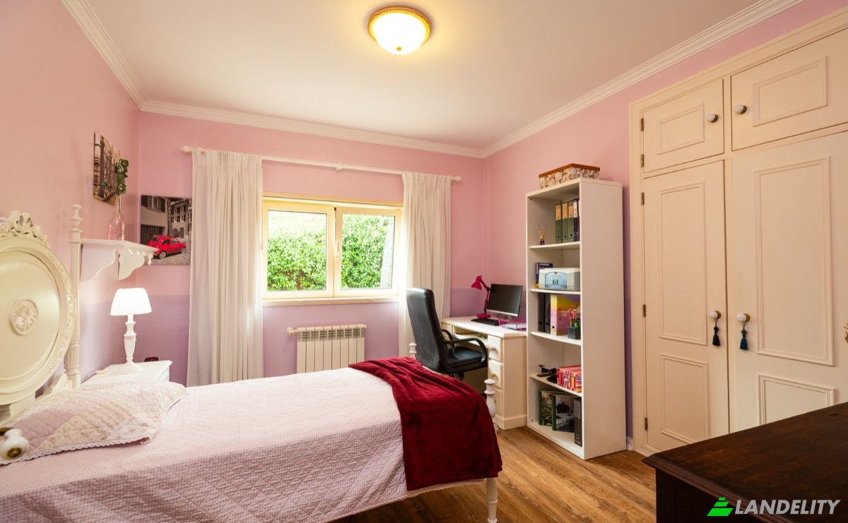Single Family Home for Sale R da Arrufeira 8, 2440 Batalha, Batalha, Leiria District, Portugal. Photo 10