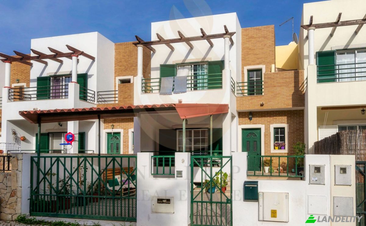 Single Family Home for Sale Rua Francisco Lazaro, Olhao, Faro District, Portugal. Photo 5