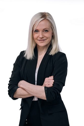 Logo image Urška Rubin